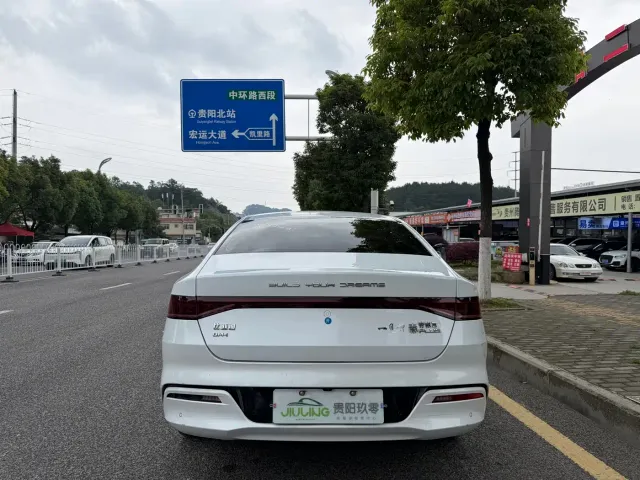 BYD Qin PLUS — Фото автомобиля 5