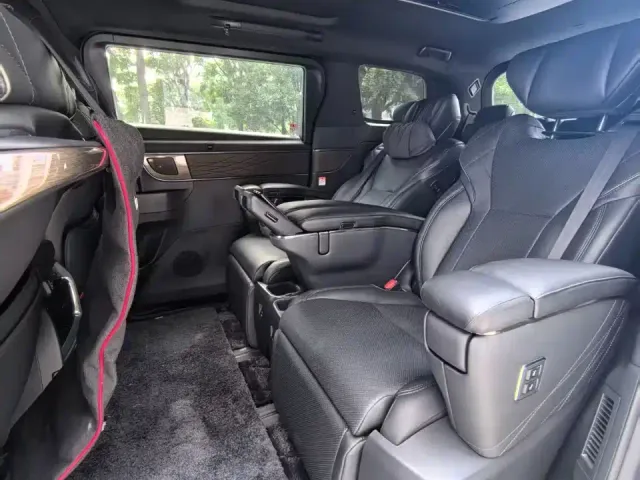Toyota Vellfire — Фото автомобиля 5