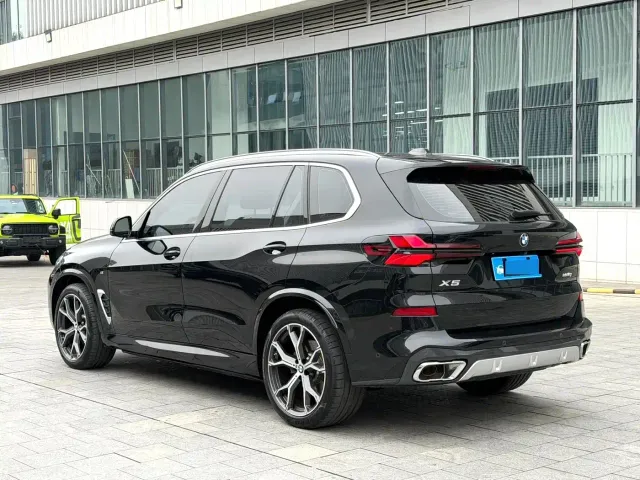 BMW X5 — Фото автомобиля 6