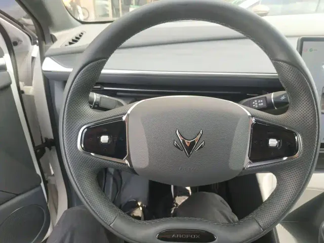 Arcfox Alpha T5 — Фото автомобиля 10