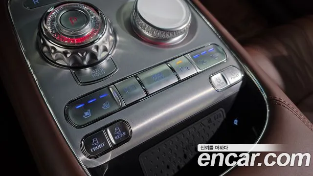 Genesis G90 Бензин 3.5 турбо AWD — Фото автомобиля 8