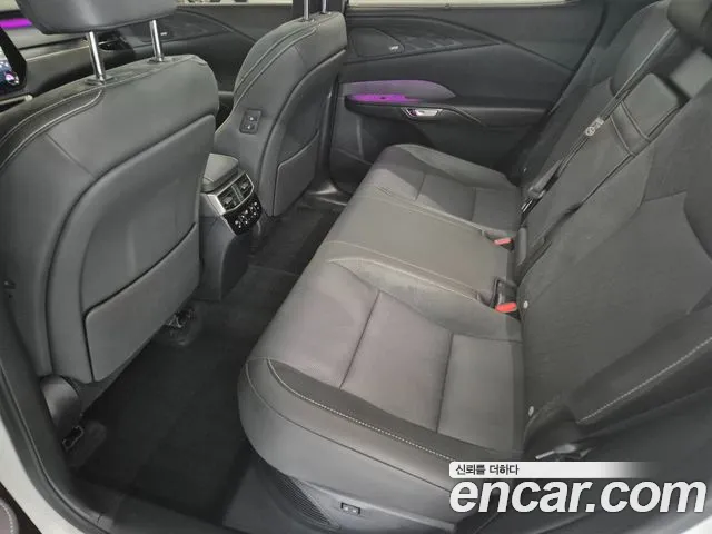 Lexus RX — Фото автомобиля 11