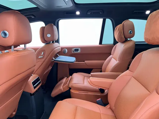 Li Auto L9 — Фото автомобиля 16
