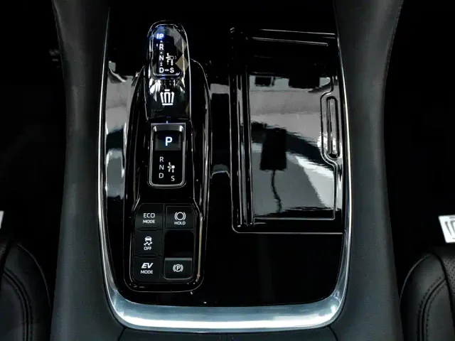 Toyota Vellfire — Фото автомобиля 18