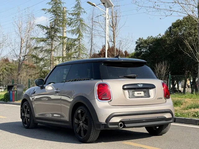 MINI Hatch — Фото автомобиля 6