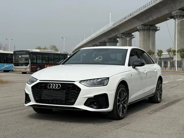 Audi Audi A4L 2024 40 TFSI Luxury Dynamic — Фото автомобиля 2