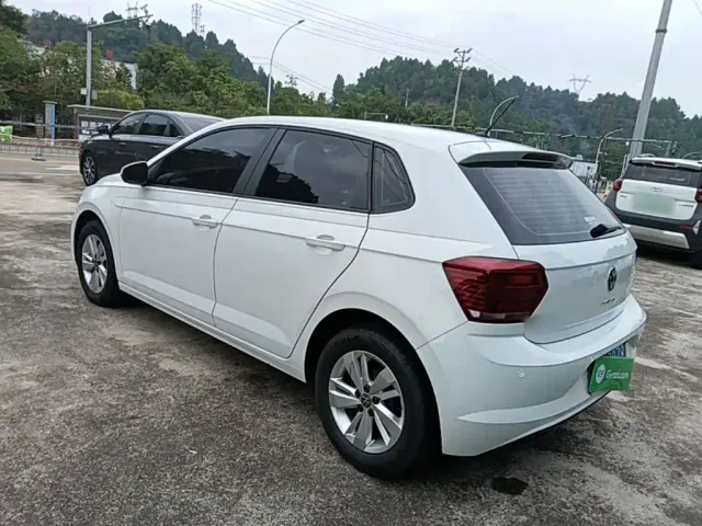 Volkswagen Polo — Фото автомобиля 4