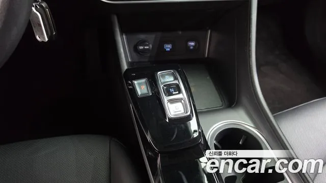 Hyundai Sonata Sonata (DN8) 2.0 LPG(Для проката) — Фото автомобиля 9