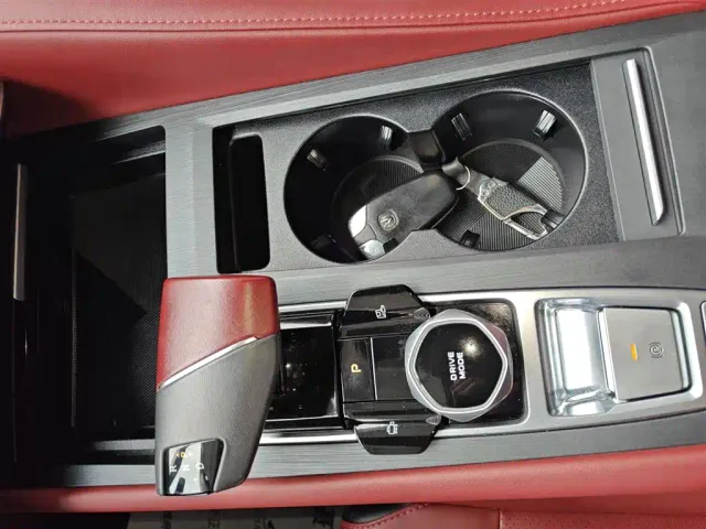 Changan CS75 Plus — Фото автомобиля 13
