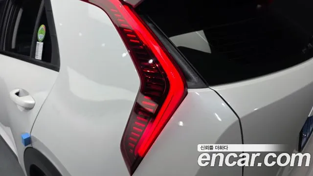 Kia Niro Niro (New) — Фото автомобиля 8