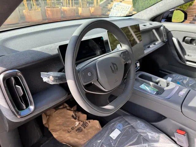 Leapmotor Lafa 5 — Фото автомобиля 15