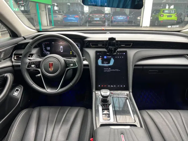 Hongqi H5 — Фото автомобиля 5