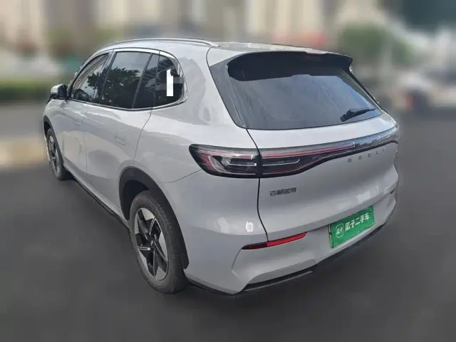 Geely Galaxy E5 — Фото автомобиля 24