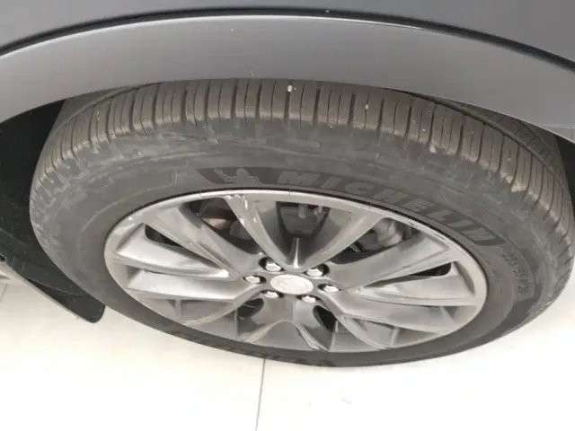 Buick Enclave — Фото автомобиля 6