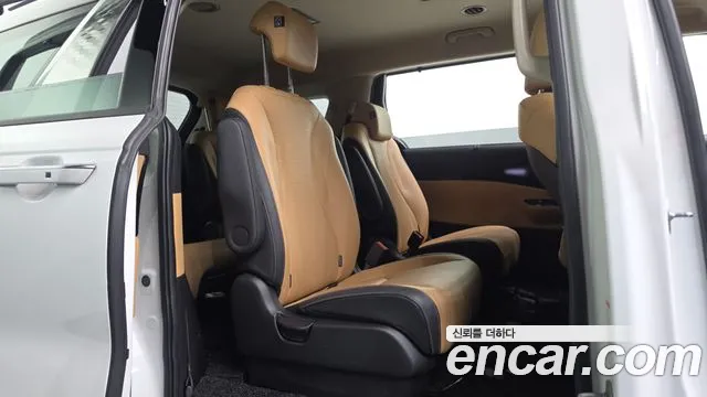 Kia Carnival 4th Gen — Фото автомобиля 19