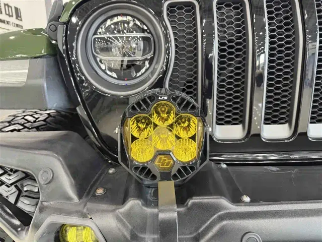 Jeep Gladiator — Фото автомобиля 14