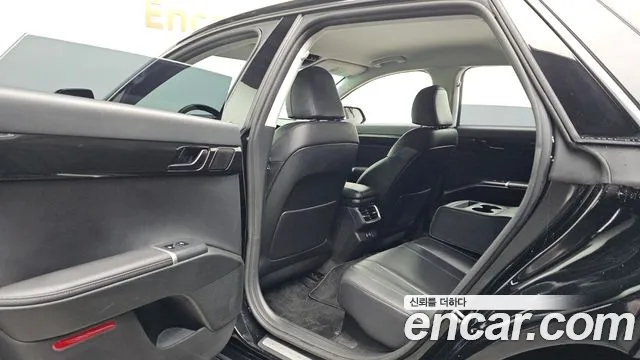 Hyundai Grandeur GN7 — Фото автомобиля 16