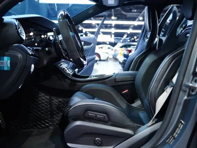 Mercedes-Benz E-Class AMG — Фото автомобиля 11