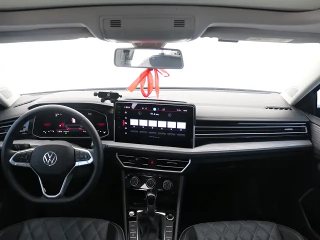 Volkswagen Sagitar — Фото автомобиля 11