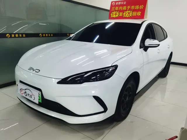 Фотография автомобиля — BYD Seal 05 DM-i