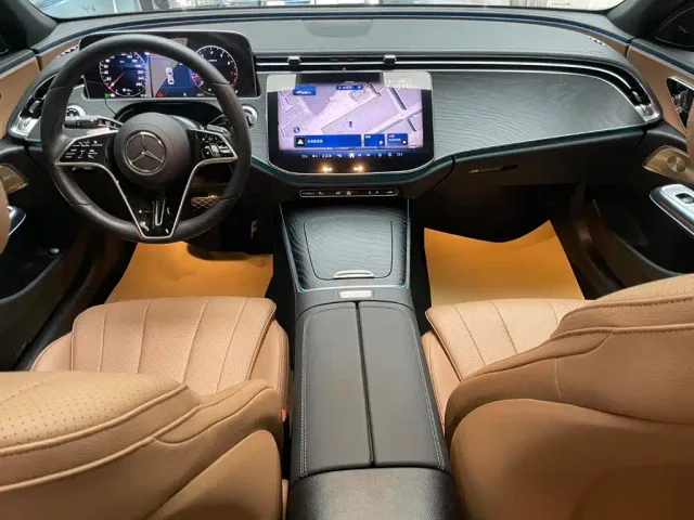 Mercedes-Benz E-Class — Фото автомобиля 13