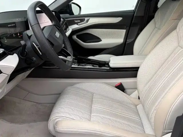 Audi A6L — Фото автомобиля 15