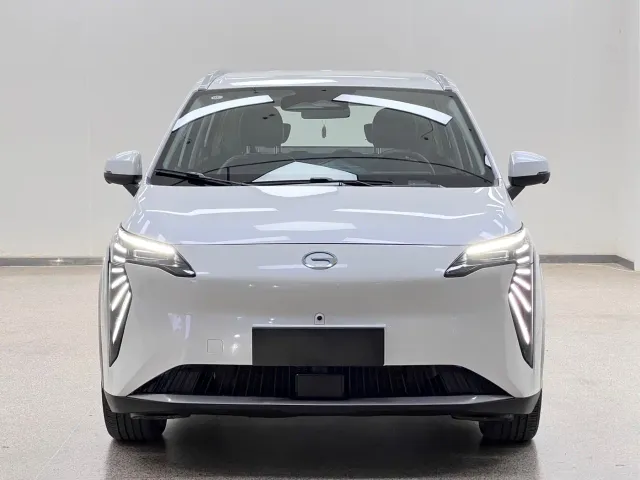 GAC Aion Y — Фото автомобиля 2
