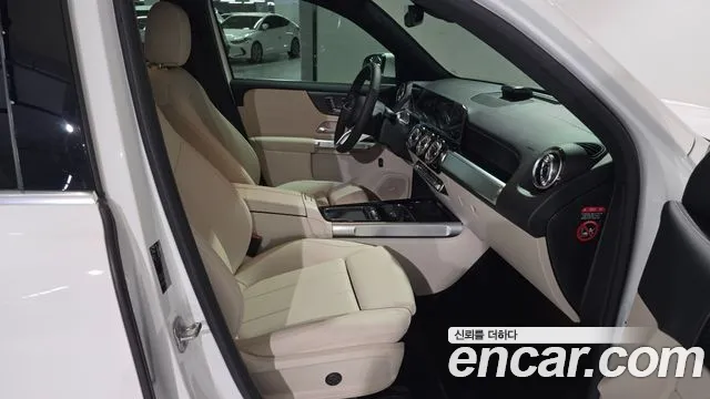 Mercedes-Benz EQB X243 — Фото автомобиля 18