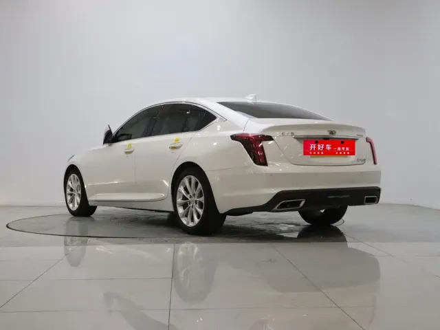 Cadillac CT5 — Фото автомобиля 5