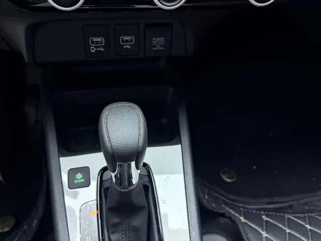 Honda Fit — Фото автомобиля 11