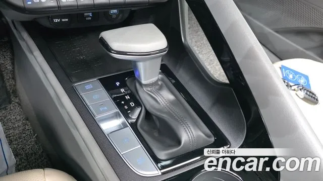 Hyundai Avante CN7 — Фото автомобиля 9