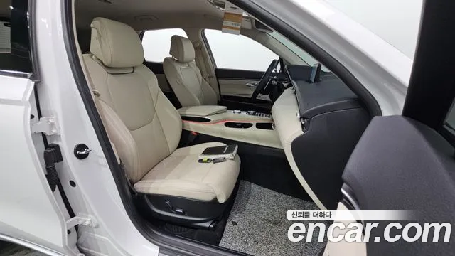 Genesis GV70 2.5T Бензин 2WD — Фото автомобиля 21