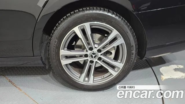 Mercedes-Benz E-Class W213 — Фото автомобиля 6