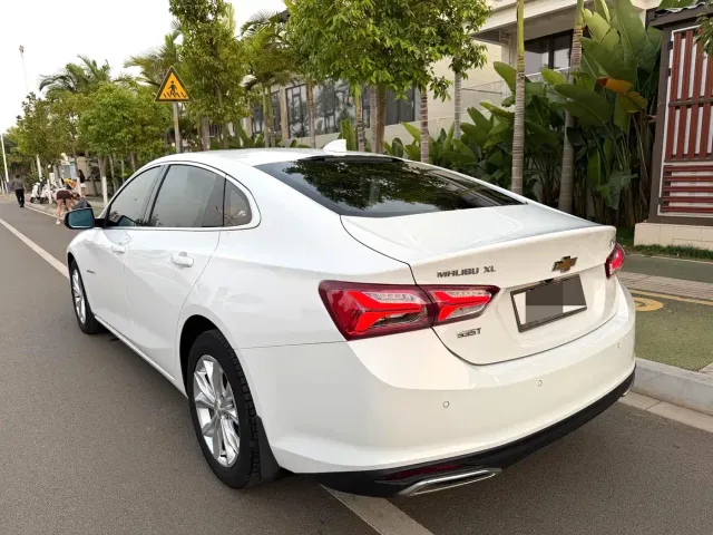 Chevrolet Malibu XL — Фото автомобиля 7