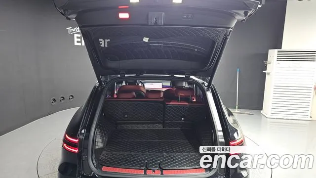 Genesis GV70 — Фото автомобиля 26