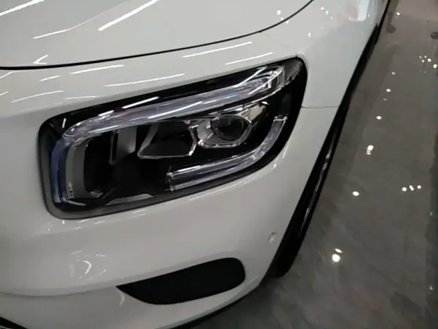 Mercedes-Benz GLB-Class — Фото автомобиля 17