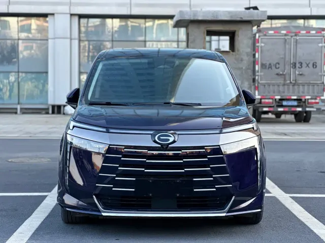 GAC Trumpchi E8 — Фото автомобиля 2