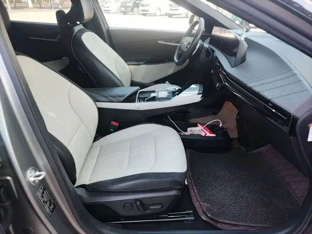 Kia EV6 — Фото автомобиля 24