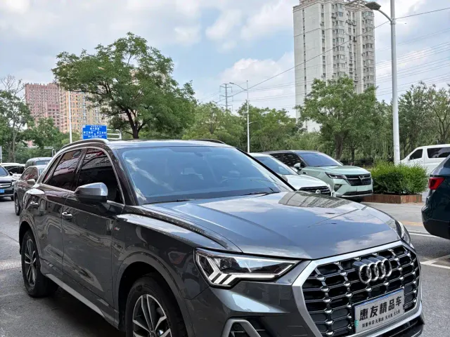 Audi Q3 — Фото автомобиля 3