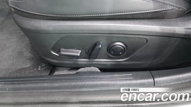 Kia K5 Новый K5 3 поколение 2.0 LPi(Для проката) — Фото автомобиля 27