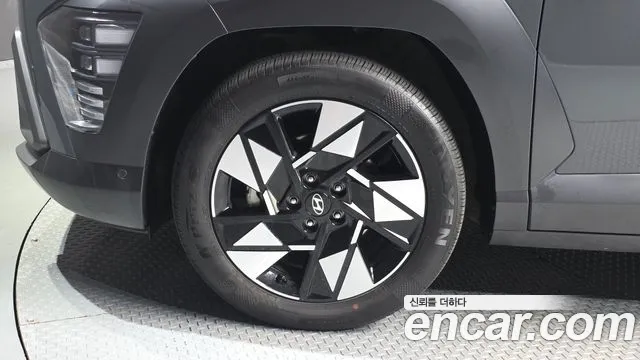 Hyundai Kona SX2 — Фото автомобиля 5
