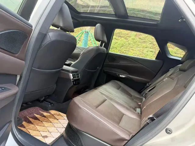 Lexus RX — Фото автомобиля 4