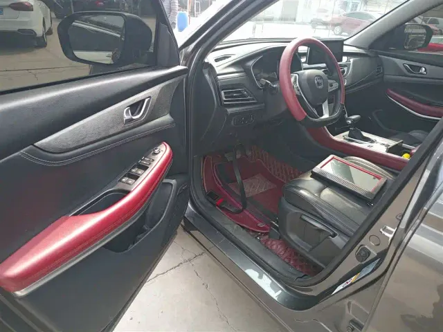 Changan CS75 — Фото автомобиля 12