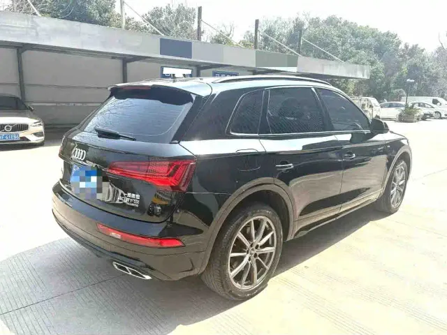 Audi Q5L — Фото автомобиля 8
