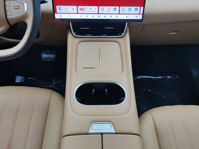 Dongfeng Aeolus L8 — Фото автомобиля 16
