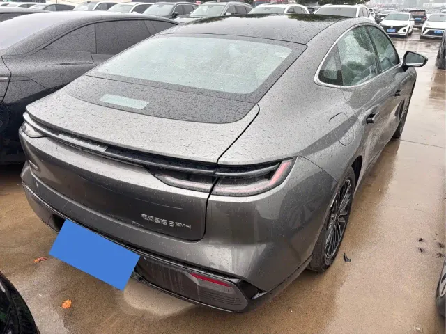 Geely Galaxy Xingyao 8 — Фото автомобиля 7