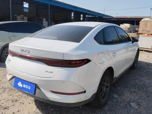 BYD Qin PLUS — Фото автомобиля 3