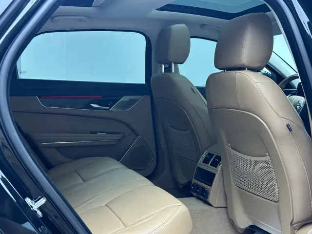 Jaguar XFL — Фото автомобиля 14