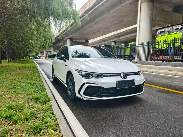 Volkswagen Golf 2020 280TSI DSG R-Line — Фото автомобиля 3