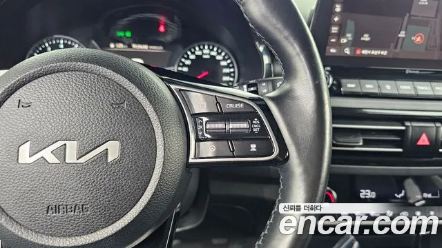 Kia Seltos Seltos Бензин 1.6 турбо 2WD — Фото автомобиля 16